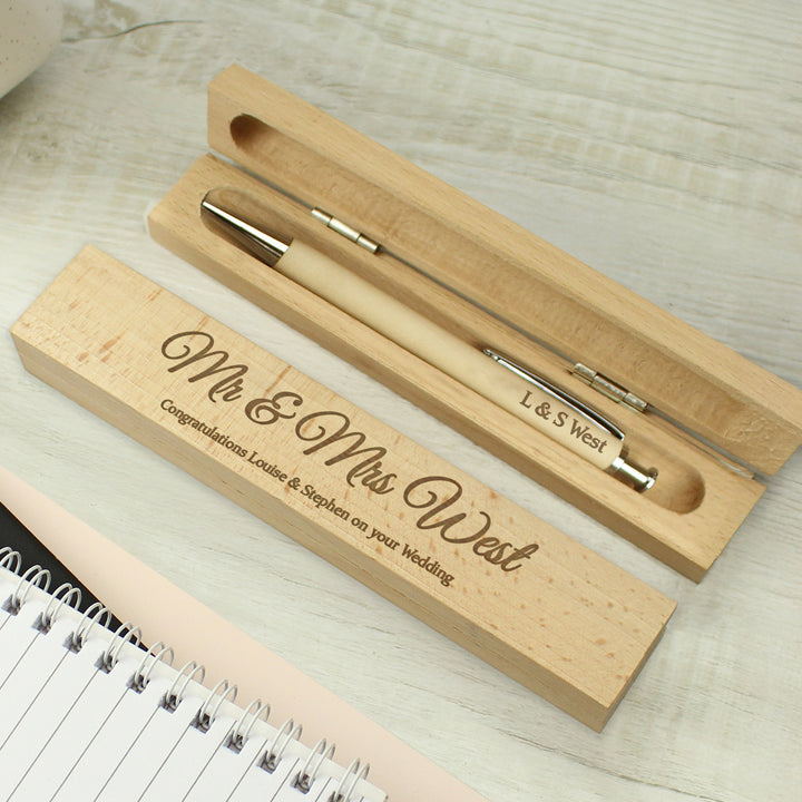 Personalised wooden pen and message-engraved gift box