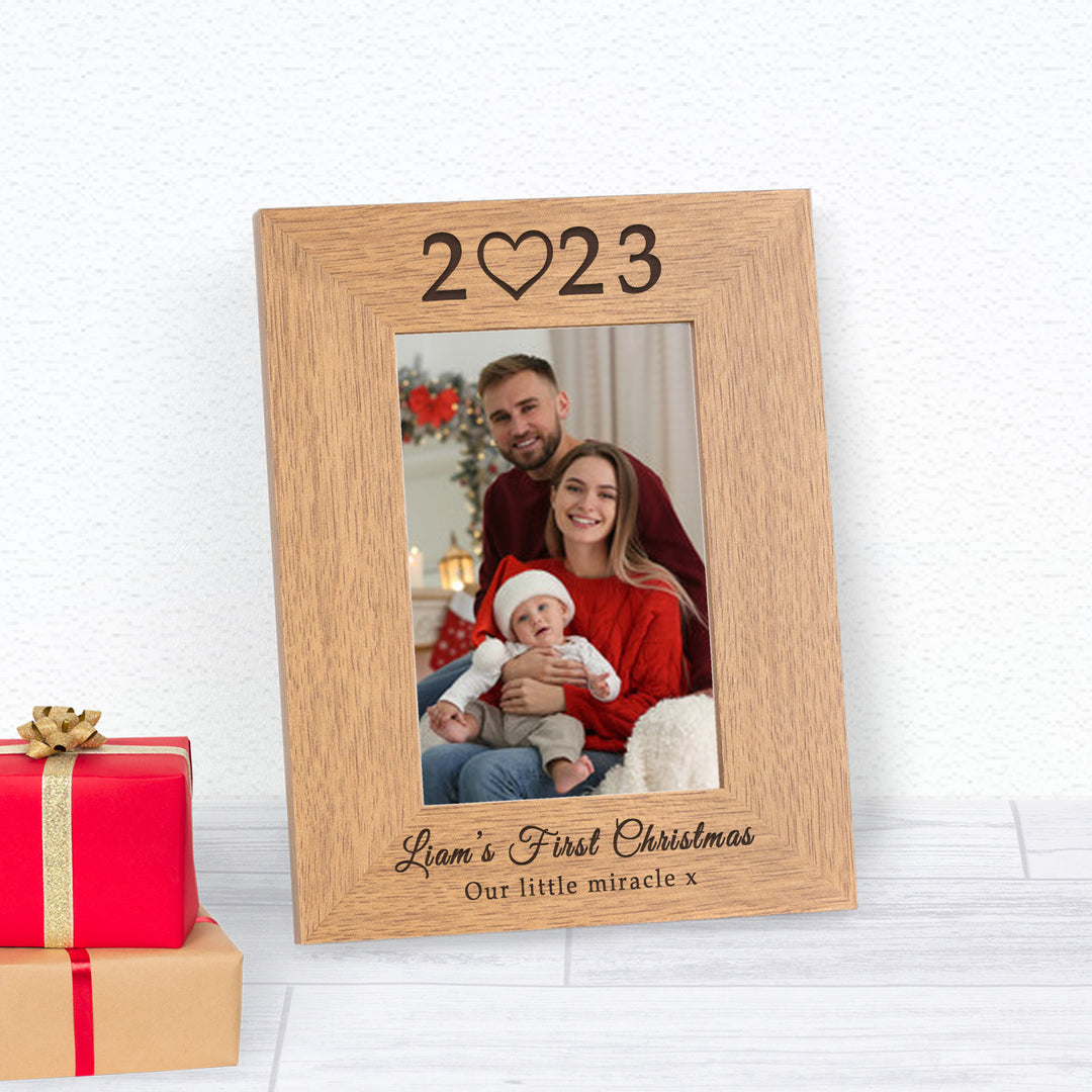 Personalised Baby’s First Christmas 6x4 Oak Finish Frame