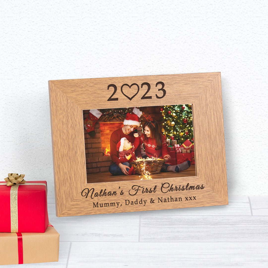 Personalised Baby’s First Christmas 6x4 Oak Finish Frame