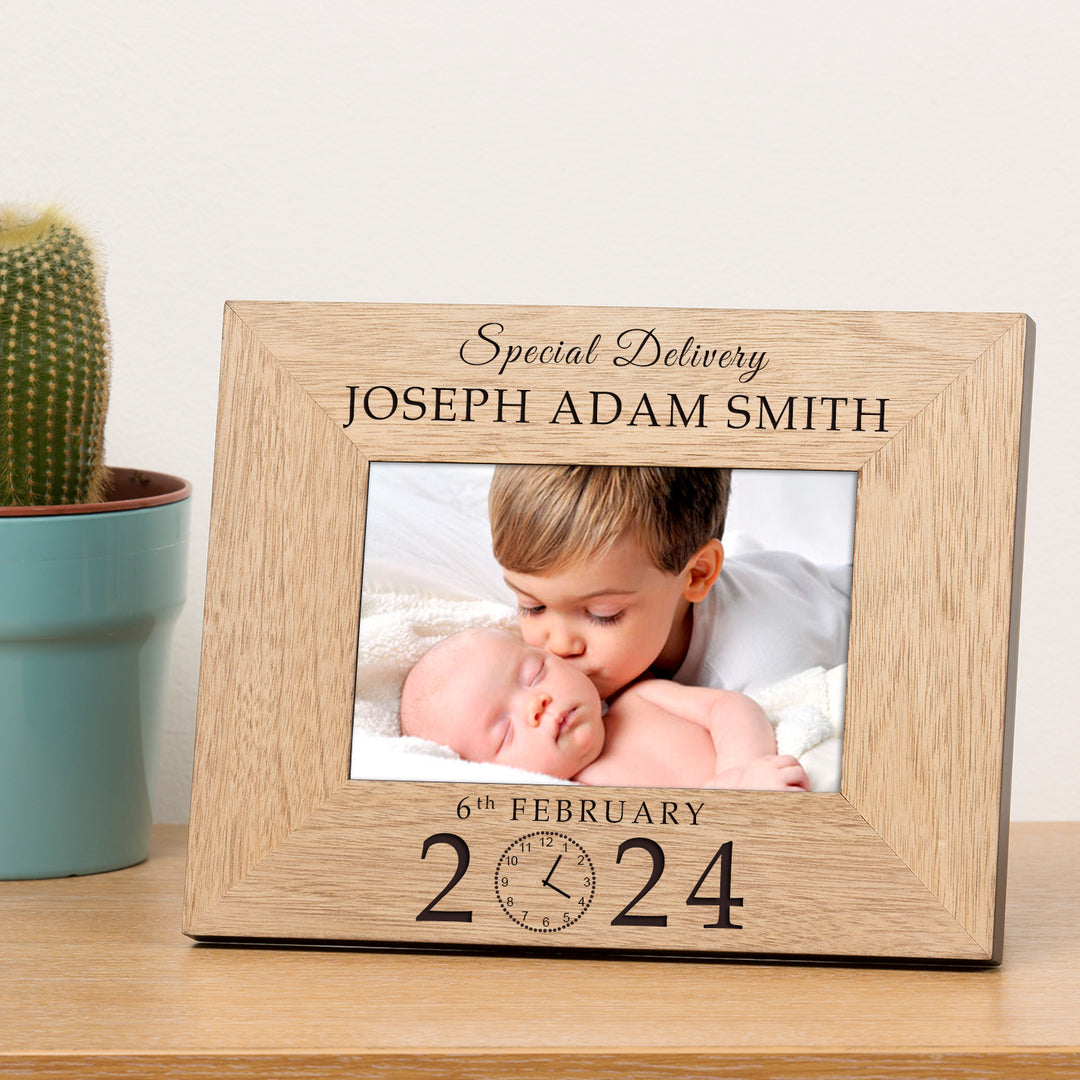 Personalised Special Delivery New Baby 7x5 Photo Frame